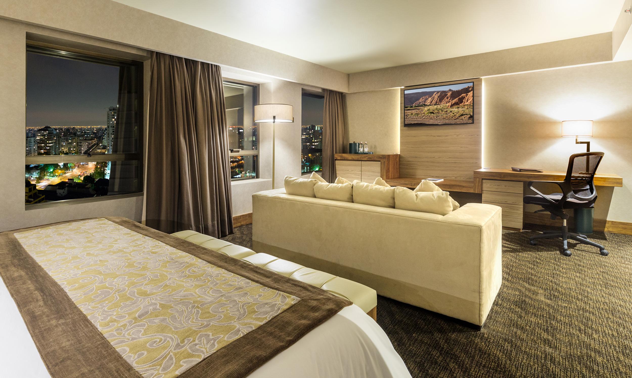 Hotel Regal Pacific Santiago Dış mekan fotoğraf A suite at the hotel