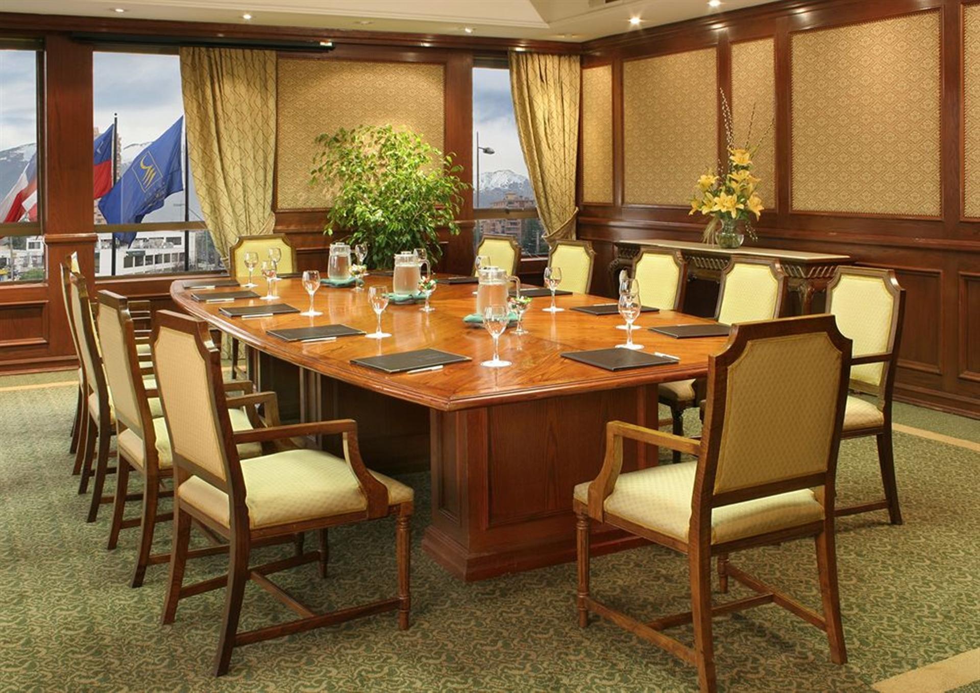 Hotel Regal Pacific Santiago Dış mekan fotoğraf The meeting room of the European Economic and Financial Affairs Council